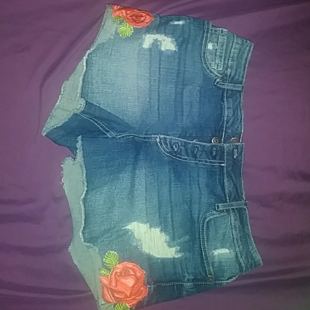 flower embroidered shorts